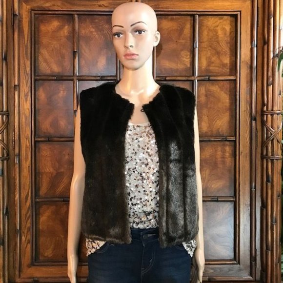 NWOT Mocha Faux Mink Fur Vest - Picture 2 of 15